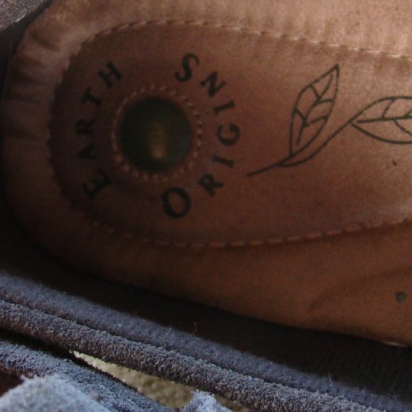 Earth Origins Mabel grey genuine suede leather embellished fringe moccasins  s10 - Picture 3 of 6